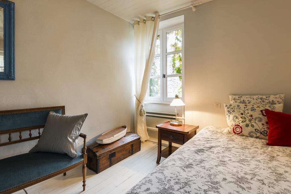 Gites De La Croix Du Gres (Adults Only) Valaurie Экстерьер фото